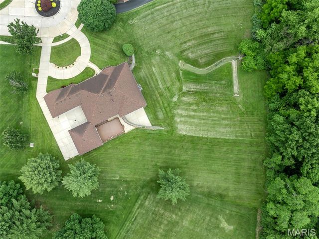 17971 Argonne Estates Drive, Florissant, MO 63034