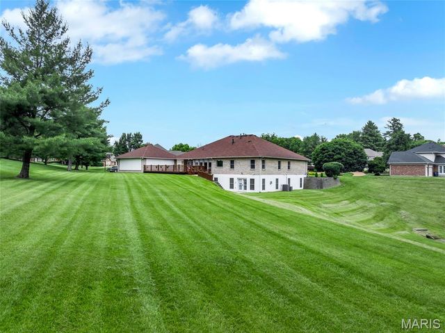 17971 Argonne Estates Drive, Florissant, MO 63034