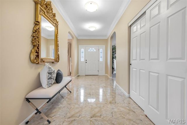 17971 Argonne Estates Drive, Florissant, MO 63034