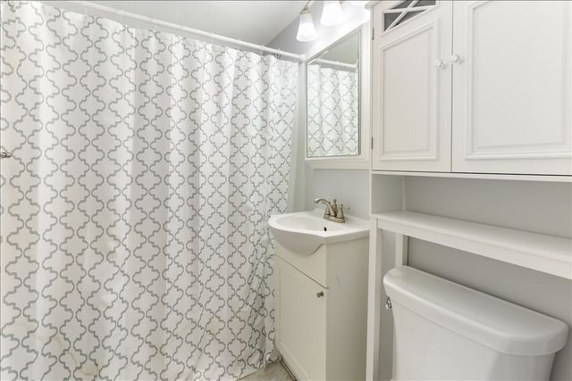 1105 Lexington Street 8-6, Waltham, MA 02452