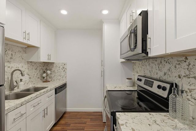 5015 Cape May 108, San Diego, CA 92107