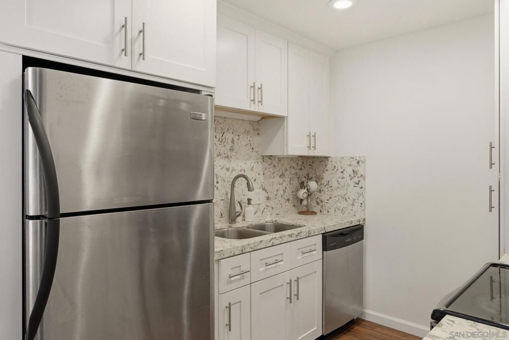 Image 10 of property listing at 5015 Cape May 108, San Diego, CA 92107