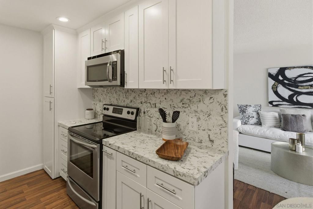 Image 11 of property listing at 5015 Cape May 108, San Diego, CA 92107