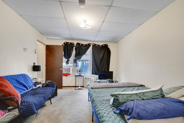 2858 W 38th Place, Chicago, IL 60632