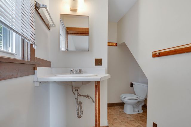 2858 W 38th Place, Chicago, IL 60632