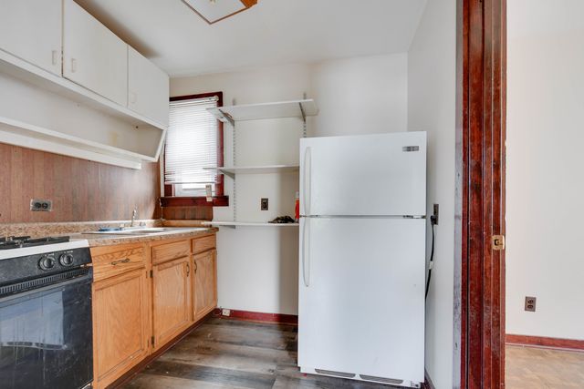 2858 W 38th Place, Chicago, IL 60632
