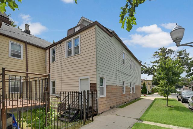 2858 W 38th Place, Chicago, IL 60632