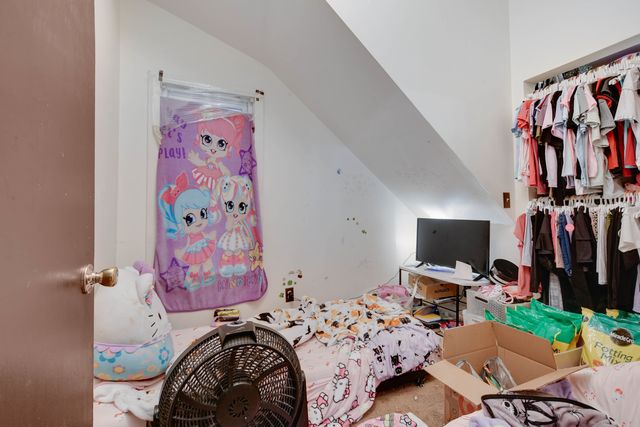 2858 W 38th Place, Chicago, IL 60632