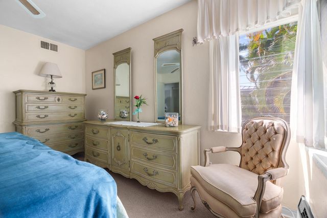 561 Bayshore Drive 7, Fort Lauderdale, FL 33304