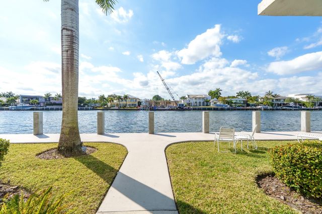 561 Bayshore Drive 7, Fort Lauderdale, FL 33304