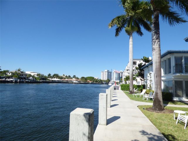 561 Bayshore Drive 7, Fort Lauderdale, FL 33304