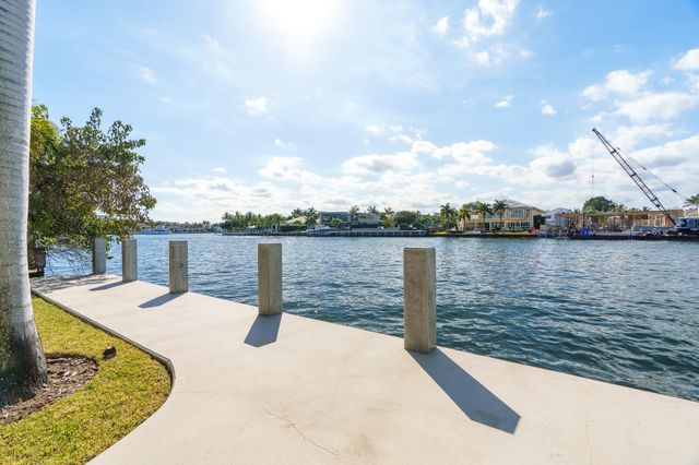 561 Bayshore Drive 7, Fort Lauderdale, FL 33304