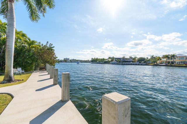 561 Bayshore Drive 7, Fort Lauderdale, FL 33304