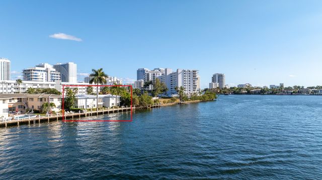 561 Bayshore Drive 7, Fort Lauderdale, FL 33304