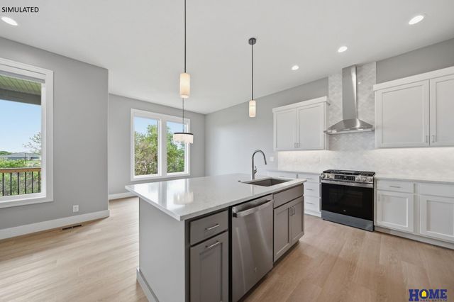 7565 Bernard Drive, Lincoln, NE 68516