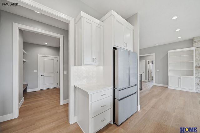 7565 Bernard Drive, Lincoln, NE 68516
