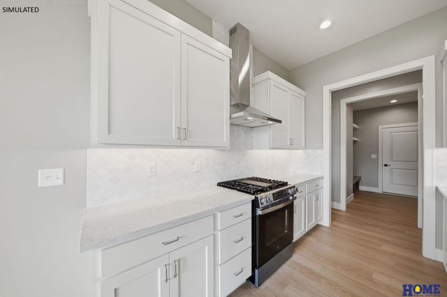 7565 Bernard Drive, Lincoln, NE 68516