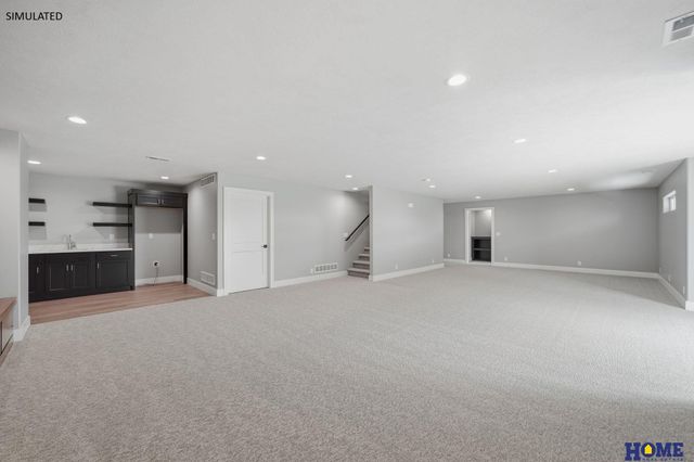 7565 Bernard Drive, Lincoln, NE 68516