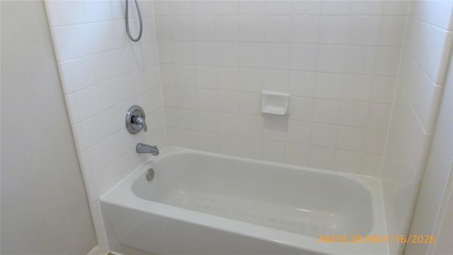 10142 Lazy Lagoon, Houston, TX 77065