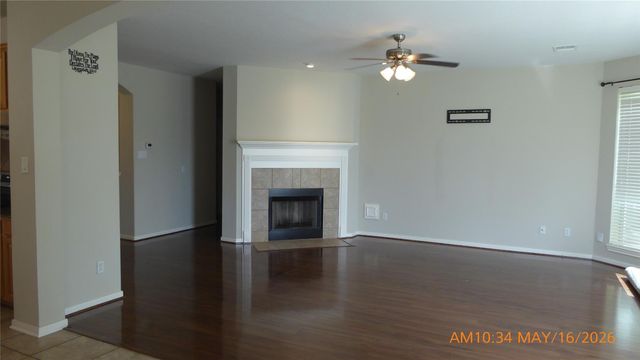 10142 Lazy Lagoon, Houston, TX 77065