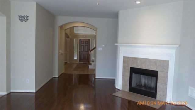 10142 Lazy Lagoon, Houston, TX 77065