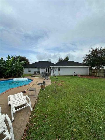 10056 Dairy Drive S, Mobile, AL 36695