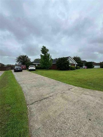 10056 Dairy Drive S, Mobile, AL 36695