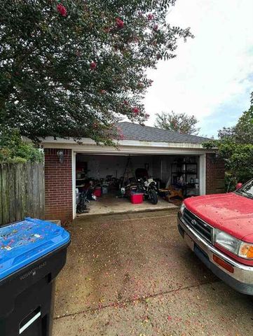 10056 Dairy Drive S, Mobile, AL 36695
