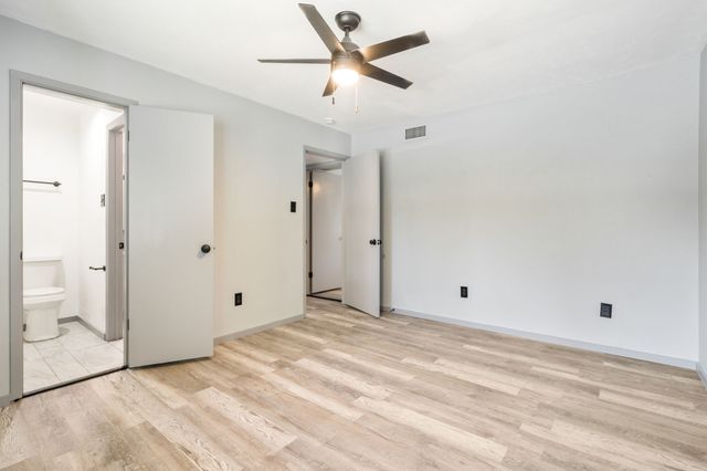 3913 Inwood Road 2006, Dallas, TX 75209