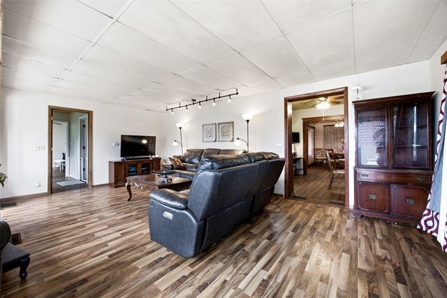 2261 Coldstream Avenue NE, Cedar Rapids, IA 52402