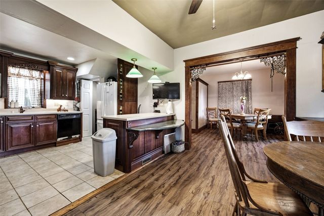 2261 Coldstream Avenue NE, Cedar Rapids, IA 52402