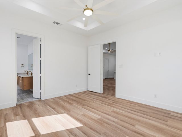 2642 Durham Street, Dallas, TX 75241