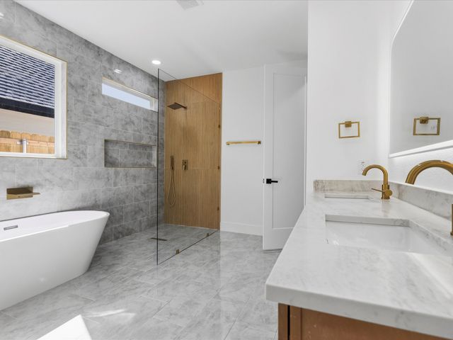 2642 Durham Street, Dallas, TX 75241