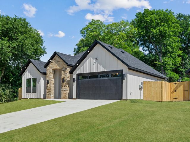 2642 Durham Street, Dallas, TX 75241