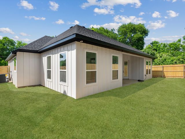 2642 Durham Street, Dallas, TX 75241