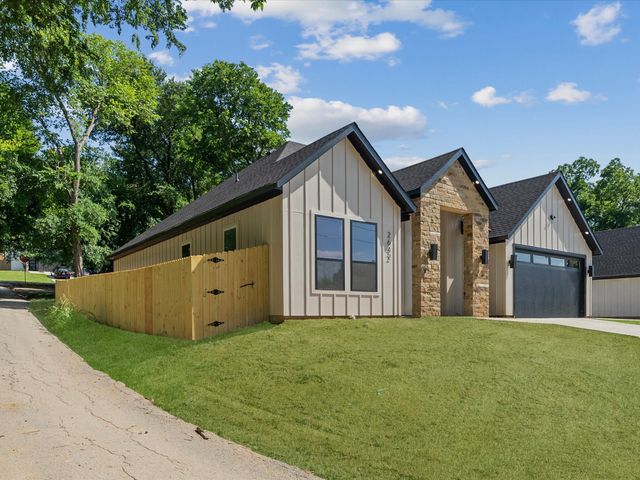 2642 Durham Street, Dallas, TX 75241
