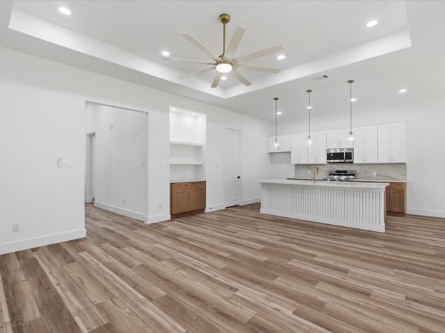 2642 Durham Street, Dallas, TX 75241