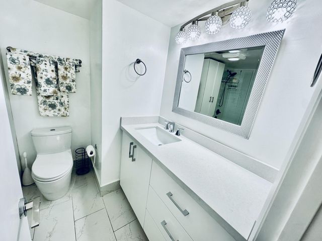 6662 Boca Del Mar Drive 111, Boca Raton, FL 33433