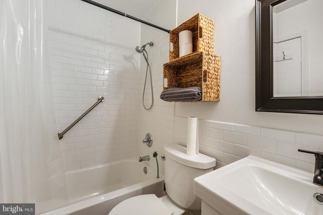 301 G ST NE #2, Washington, DC 20002