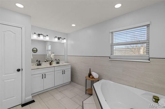 7247 Gadwall Way, O'fallon, MO 63368