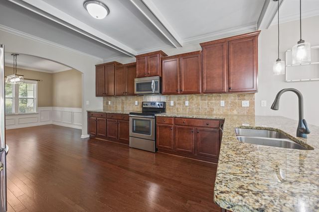 103 Hedgewood Drive, Mooresville, NC 28115