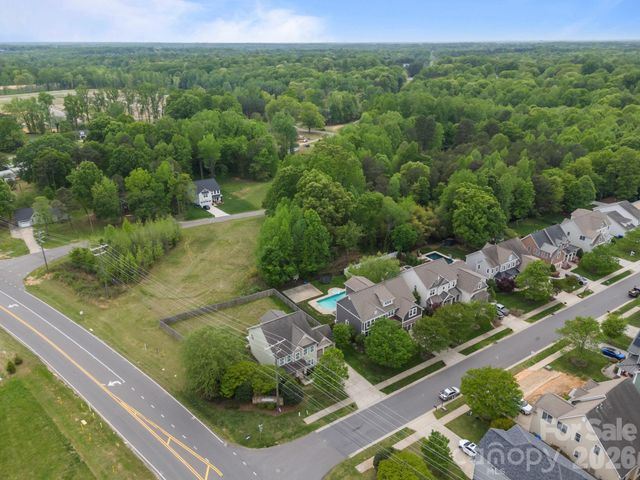 103 Hedgewood Drive, Mooresville, NC 28115