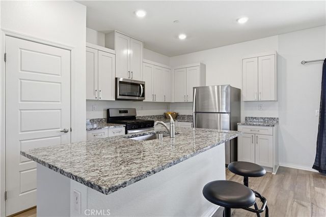 11179 Kanow, Victorville, CA 92392