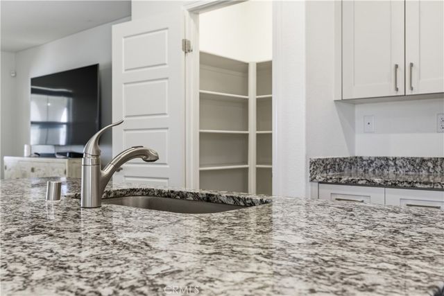 11179 Kanow, Victorville, CA 92392