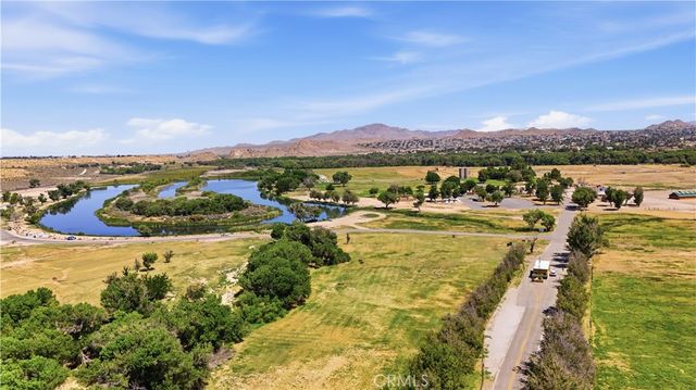 11179 Kanow, Victorville, CA 92392