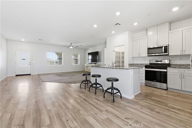 11179 Kanow, Victorville, CA 92392