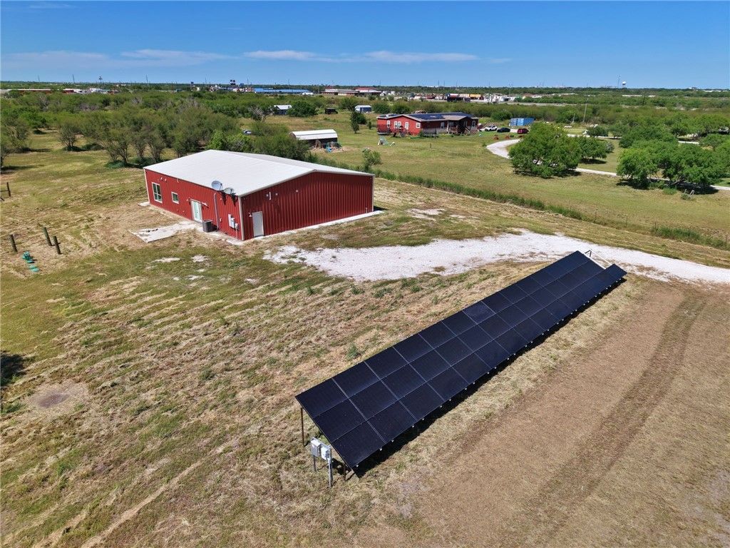 1912 Pajaro, Sinton, TX 78387 — photo 2