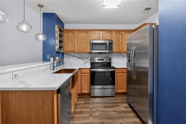 304 Fox Overlook, Woodstock, GA 30188