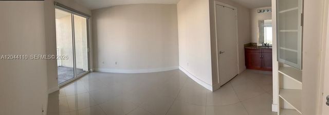7280 SW 90th St 205, Miami, FL 33156