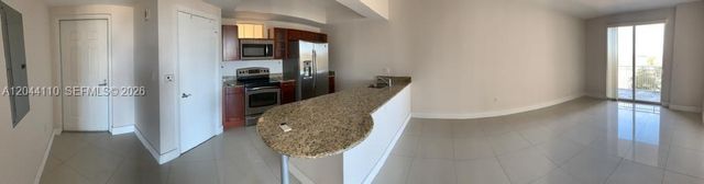 7280 SW 90th St 205, Miami, FL 33156